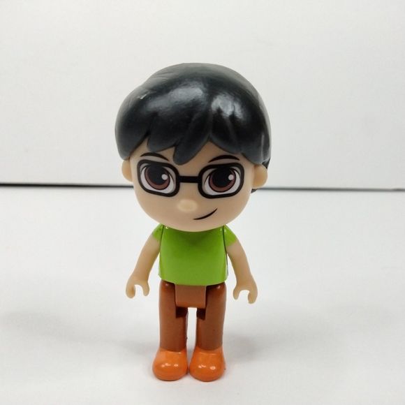 Remka Figures Asain Mom Dad Lexa Gill The Shark Ryans Doll family World Lot of 4 - Picture 9 of 16